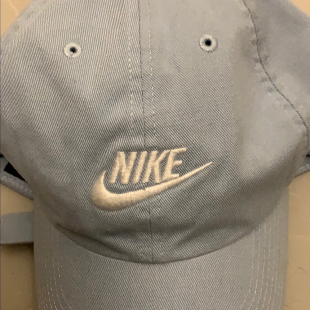 New Nike baby blue hat - Picture 4 of 4